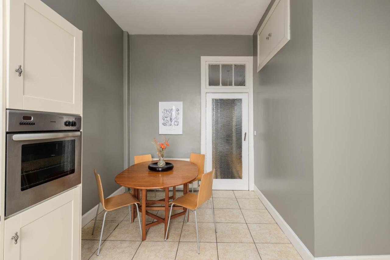 2 Bed Old Town Apartment - Next To Castle Edynburg Zewnętrze zdjęcie